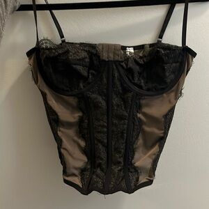 urban outfitters corset